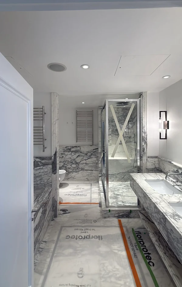 http://aw.webizdesigns.com/sandssurrey/wp-content/uploads/2026/06/bathroom-15.webp