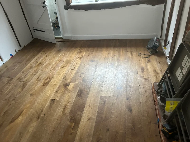 http://aw.webizdesigns.com/sandssurrey/wp-content/uploads/2026/06/flooring-1.webp