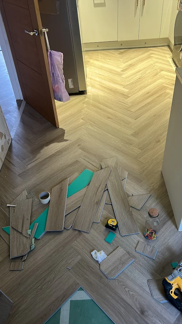 http://aw.webizdesigns.com/sandssurrey/wp-content/uploads/2026/06/flooring-12.webp