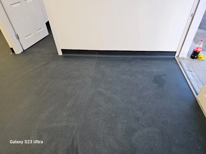 http://aw.webizdesigns.com/sandssurrey/wp-content/uploads/2026/06/flooring-14.webp